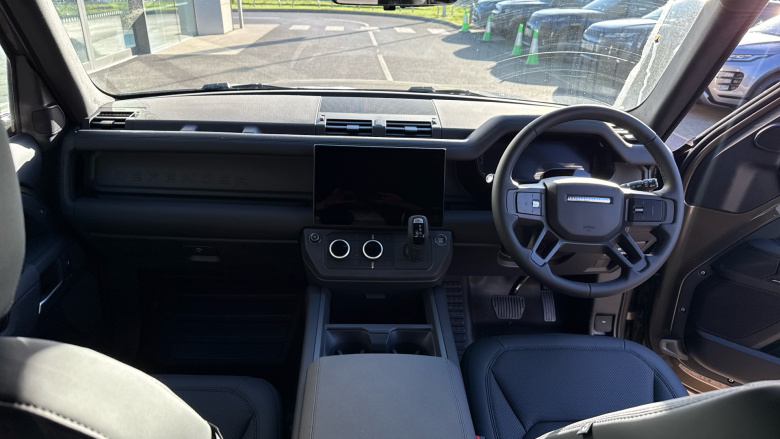 Land Rover Defender 3.0 D250 X-Dynamic SE 90 3dr Auto Diesel Estate